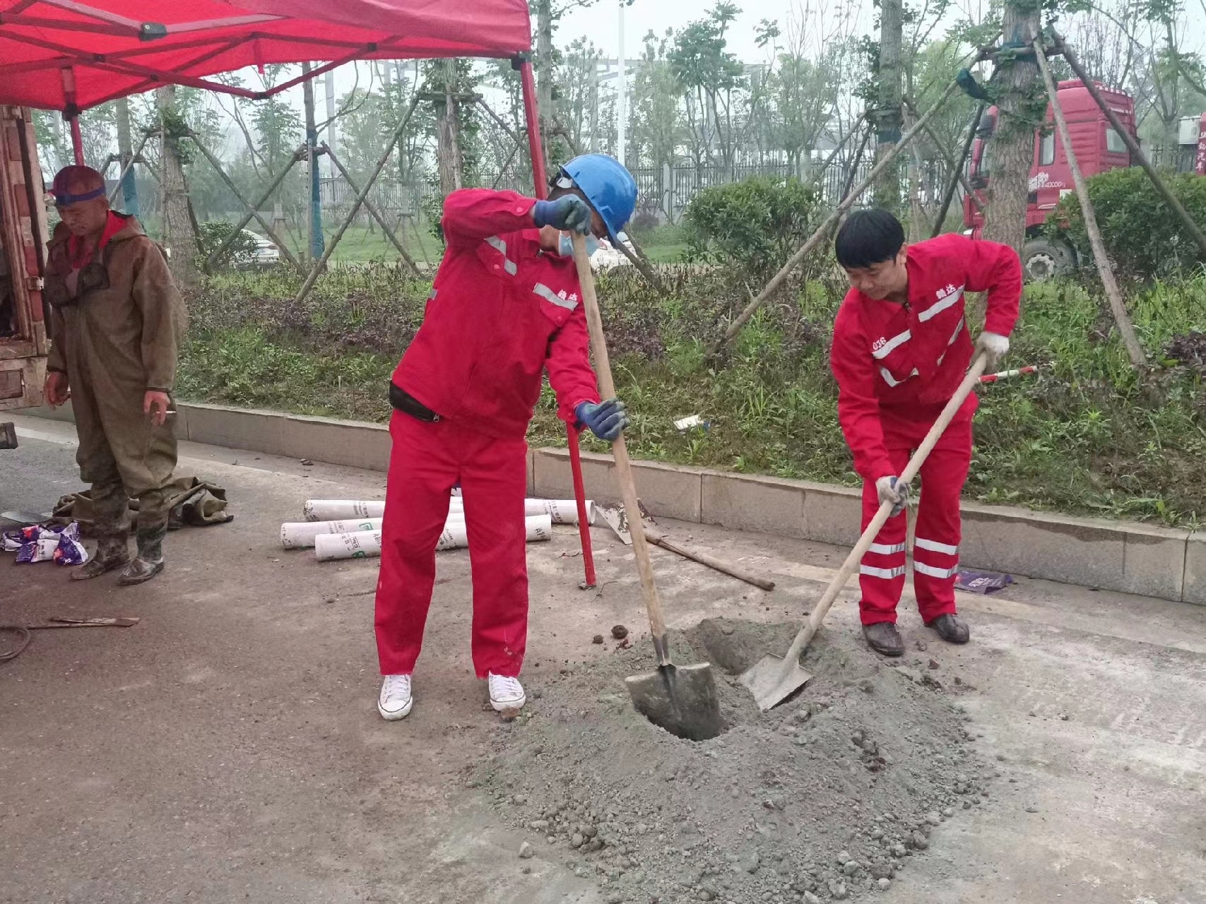 昭平管道疏通哪家好】及时进行市政管道清淤