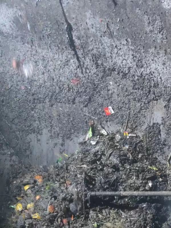 昭平污水池清理